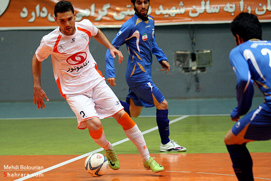 علم و ادب - فيروز صفه اصفهان