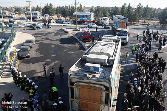 ورود اولين محموله واگن هاي قطار شهري به مشهد