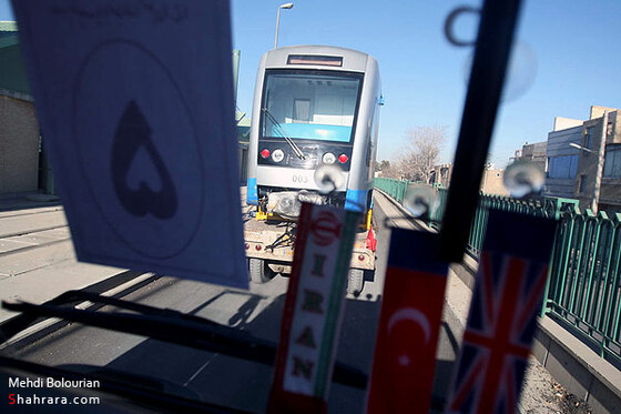 ورود اولين محموله واگن هاي قطار شهري به مشهد