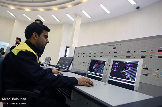 ورود اولين محموله واگن هاي قطار شهري به مشهد