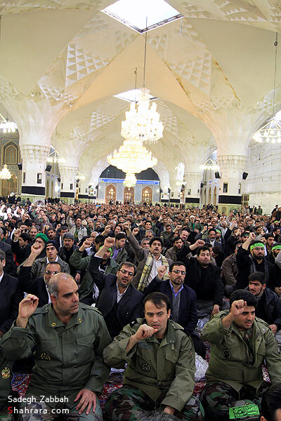 ' تجمع بزرگ بصيرت ' در حرم امام رضا (ع)