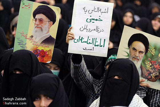 ' تجمع بزرگ بصيرت ' در حرم امام رضا (ع)