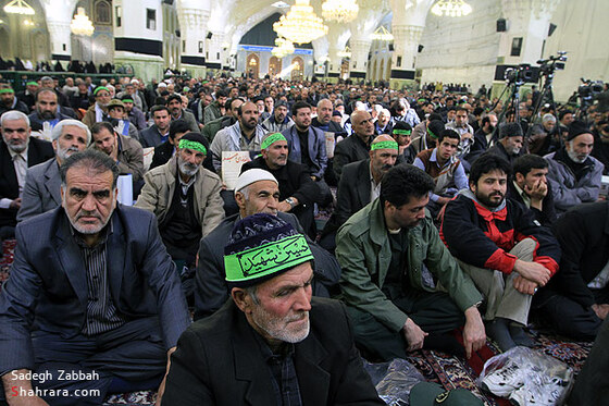 ' تجمع بزرگ بصيرت ' در حرم امام رضا (ع)