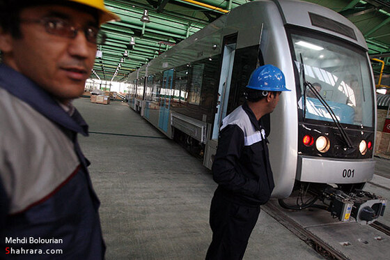 مونتاژ واگن هاي قطار شهري مشهد