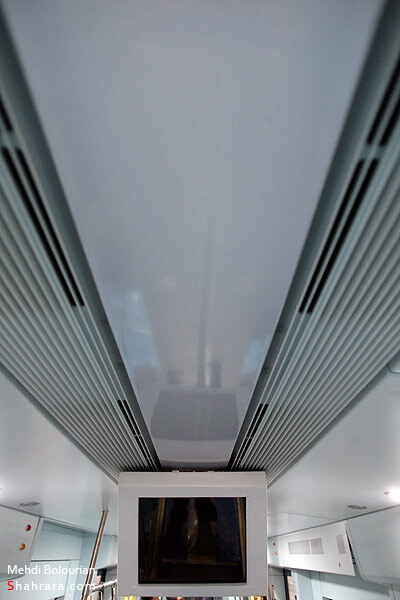 مونتاژ واگن هاي قطار شهري مشهد