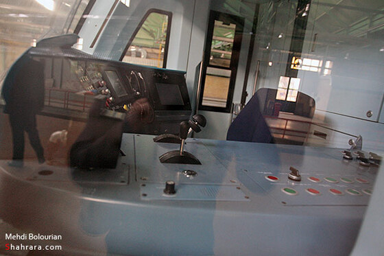 مونتاژ واگن هاي قطار شهري مشهد