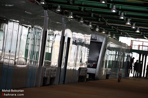 مونتاژ واگن هاي قطار شهري مشهد