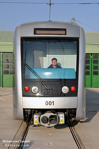 تست گرم اولين واگن قطار شهري مشهد