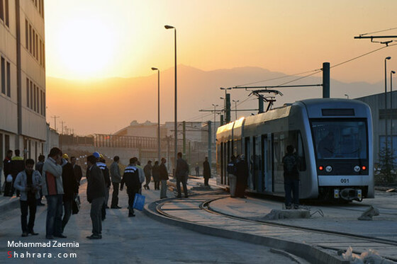 تست گرم اولين واگن قطار شهري مشهد