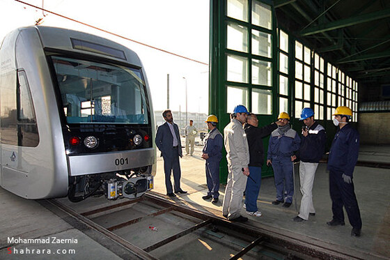 تست گرم اولين واگن قطار شهري مشهد