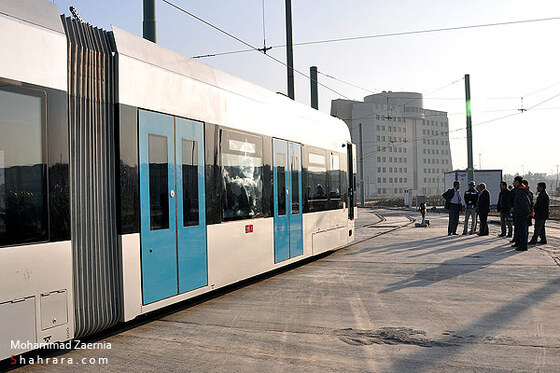 تست گرم اولين واگن قطار شهري مشهد