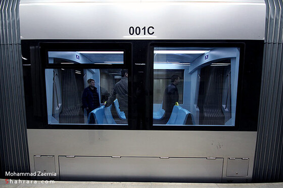 تست گرم اولين واگن قطار شهري مشهد