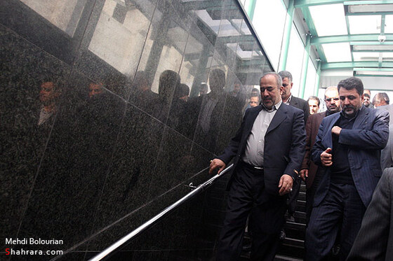 بازديد استاندار خراسان رضوي از قطار شهري مشهد