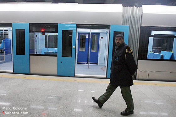 بازديد استاندار خراسان رضوي از قطار شهري مشهد