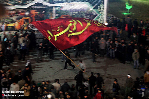 عزاداري مردم در شب شهادت امام رضا(ع)