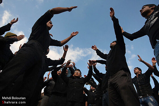 عزاداری مردم مشهددرسالروز شهادت امام رضا(ع)