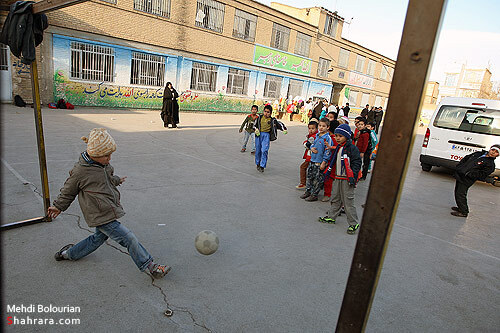 مراكز فرهنگي ، ورزشي مهاجرين افغاني در مشهد