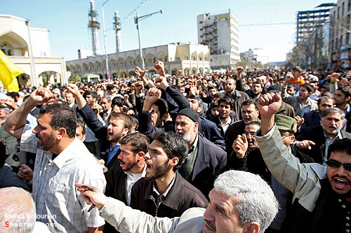 گزارش خبري/ راهپيمايي مردم مشهد در حمايت از مردم بحرين