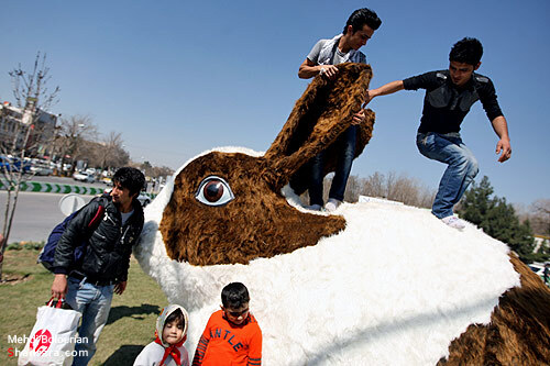 مشهد لباس نو مي پوشد...