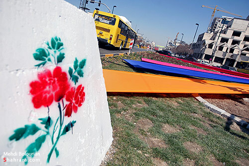 مشهد لباس نو مي پوشد...