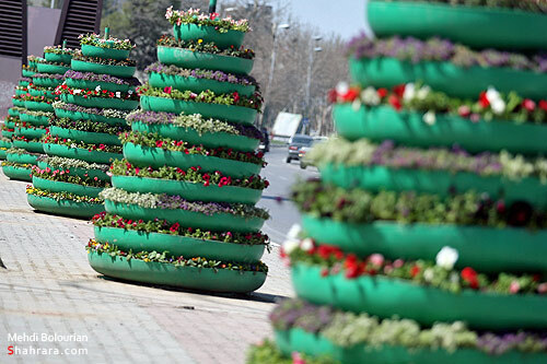 مشهد لباس نو مي پوشد...