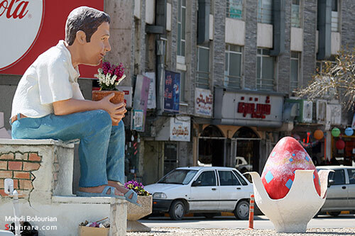 مشهد لباس نو مي پوشد...