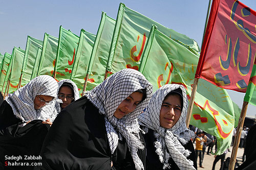 راهیان سرزمین نور