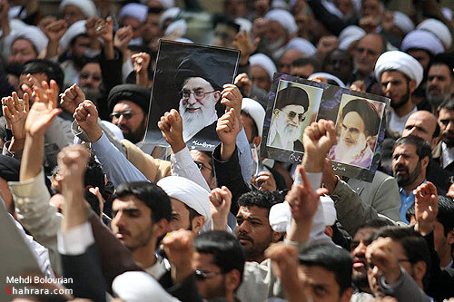 تجمع اعتراض آميز علما و روحانيون در حمايت از مردم بحرين