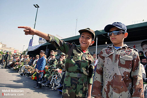 رژه یگانهای نمونه ارتش جمهوری اسلامی-2