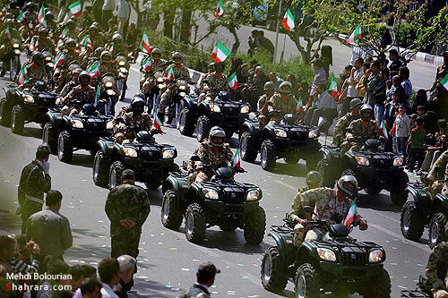 رژه یگانهای نمونه ارتش جمهوری اسلامی-2