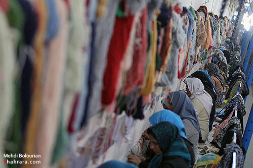 بافت بزرگترين قالي جهان