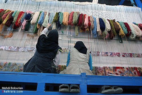 بافت بزرگترين قالي جهان