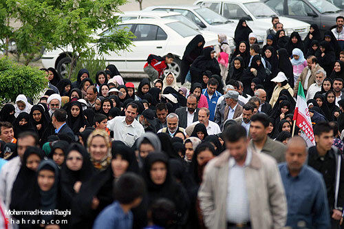 كوهپيمايي عمومي باحضور خانواده شهدا و جانبازان