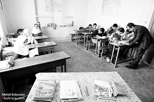 دبستان يك كلاسه رشادت