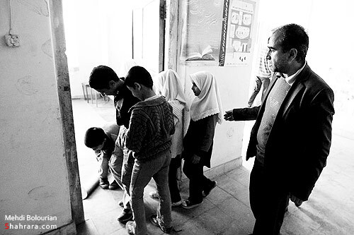 دبستان يك كلاسه رشادت