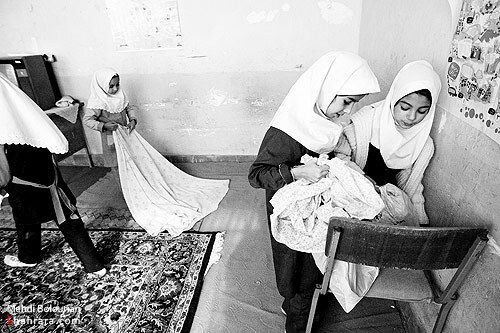 دبستان يك كلاسه رشادت