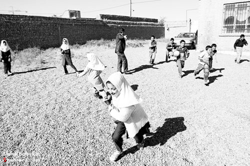 دبستان يك كلاسه رشادت