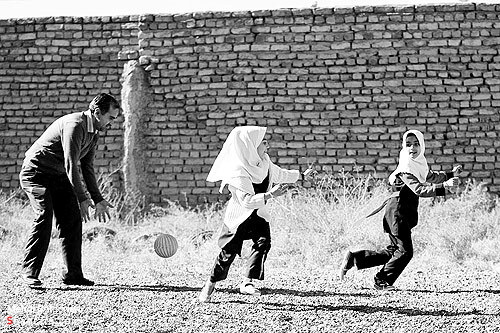 دبستان يك كلاسه رشادت