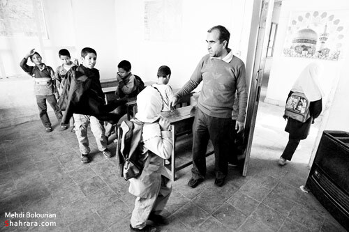 دبستان يك كلاسه رشادت