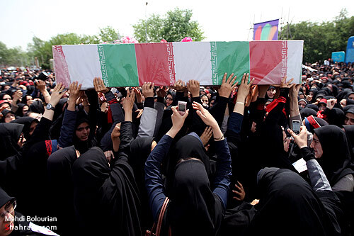 تشييع و تدفين دو شهيد گمنام در دانشگاه فردوسي مشهد