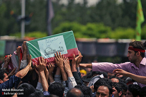 تشييع و تدفين دو شهيد گمنام در دانشگاه فردوسي مشهد