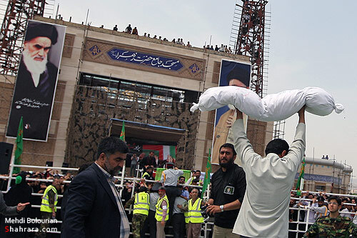 تشييع و تدفين دو شهيد گمنام در دانشگاه فردوسي مشهد