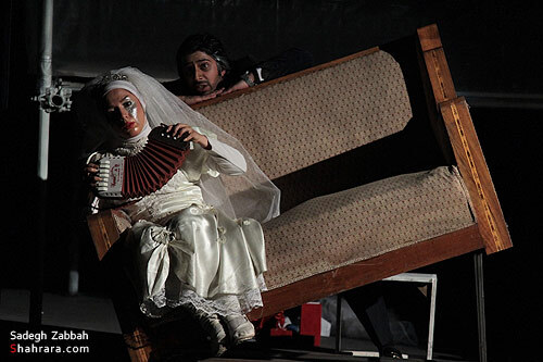  اجراي نمايش حفره روباه