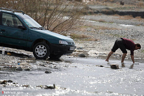 كارواش طبيعي در بستر رودخانه