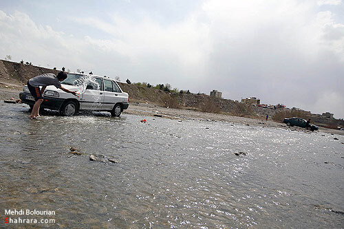 كارواش طبيعي در بستر رودخانه