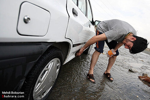 كارواش طبيعي در بستر رودخانه