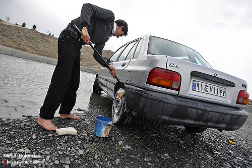 كارواش طبيعي در بستر رودخانه