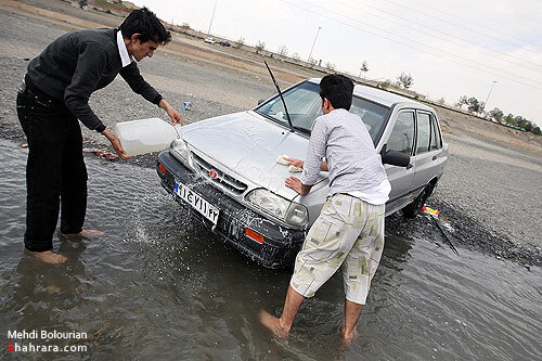 كارواش طبيعي در بستر رودخانه