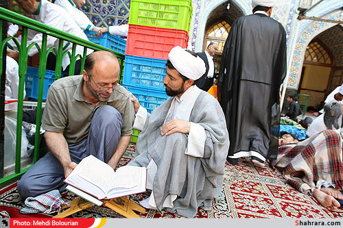 مراسم معنوي اعتكاف در مسجد گوهرشاد