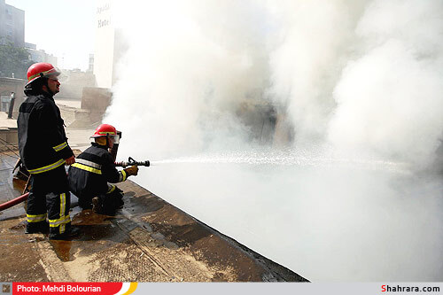 آتش سوزي در انبار لوازم برقي